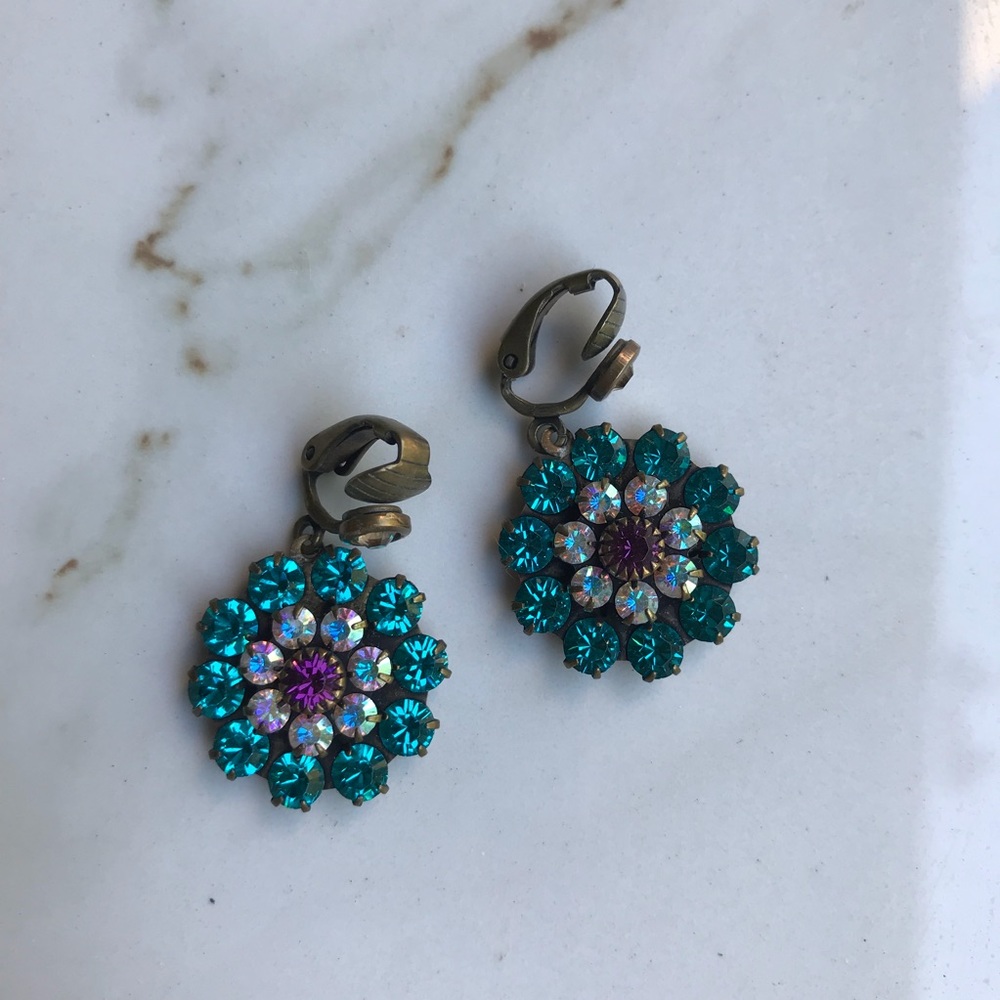 Vintage looking gem earrings